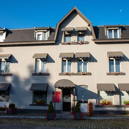 בית נופש Spacious Holiday With Jacuzzi In Theux Belgium *