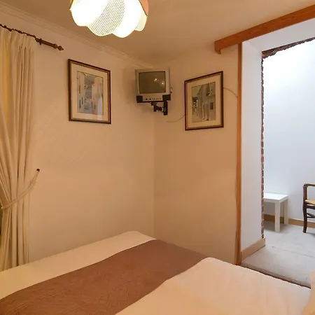 Spacious Holiday With Jacuzzi In Theux Belgium