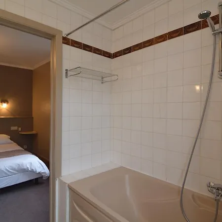 Spacious Holiday With Jacuzzi In Theux Belgium בית נופש