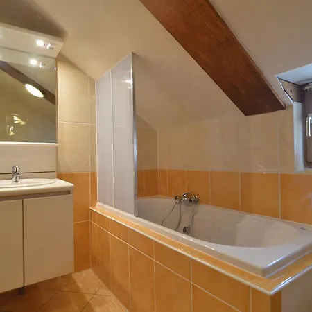 Spacious Holiday With Jacuzzi In Theux Belgium בית נופש