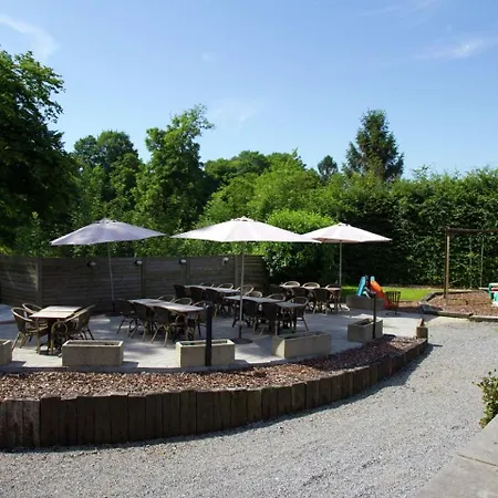 בית נופש Spacious Holiday With Jacuzzi In Theux Belgium